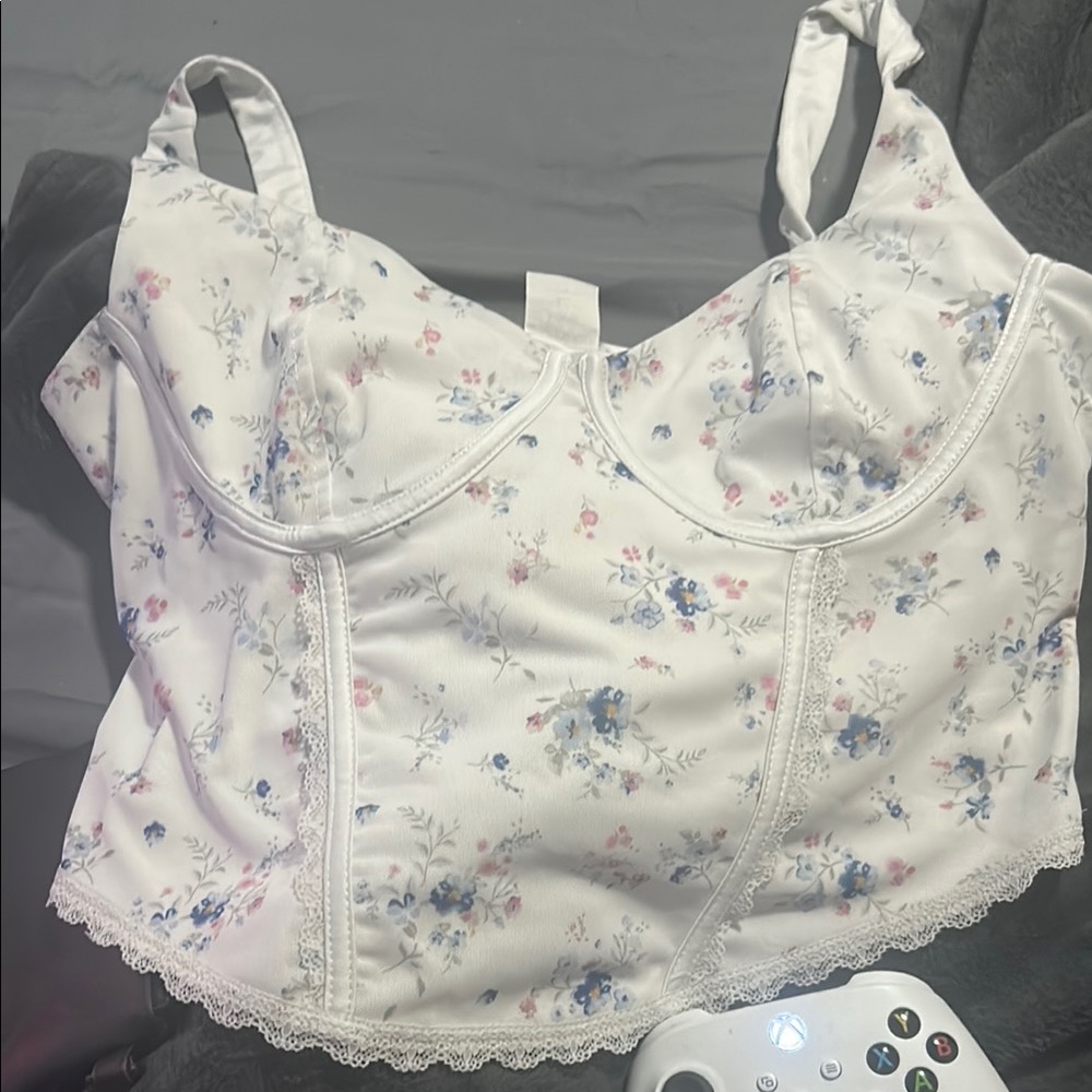 No Boundaries White and Blue Floral Crop Top